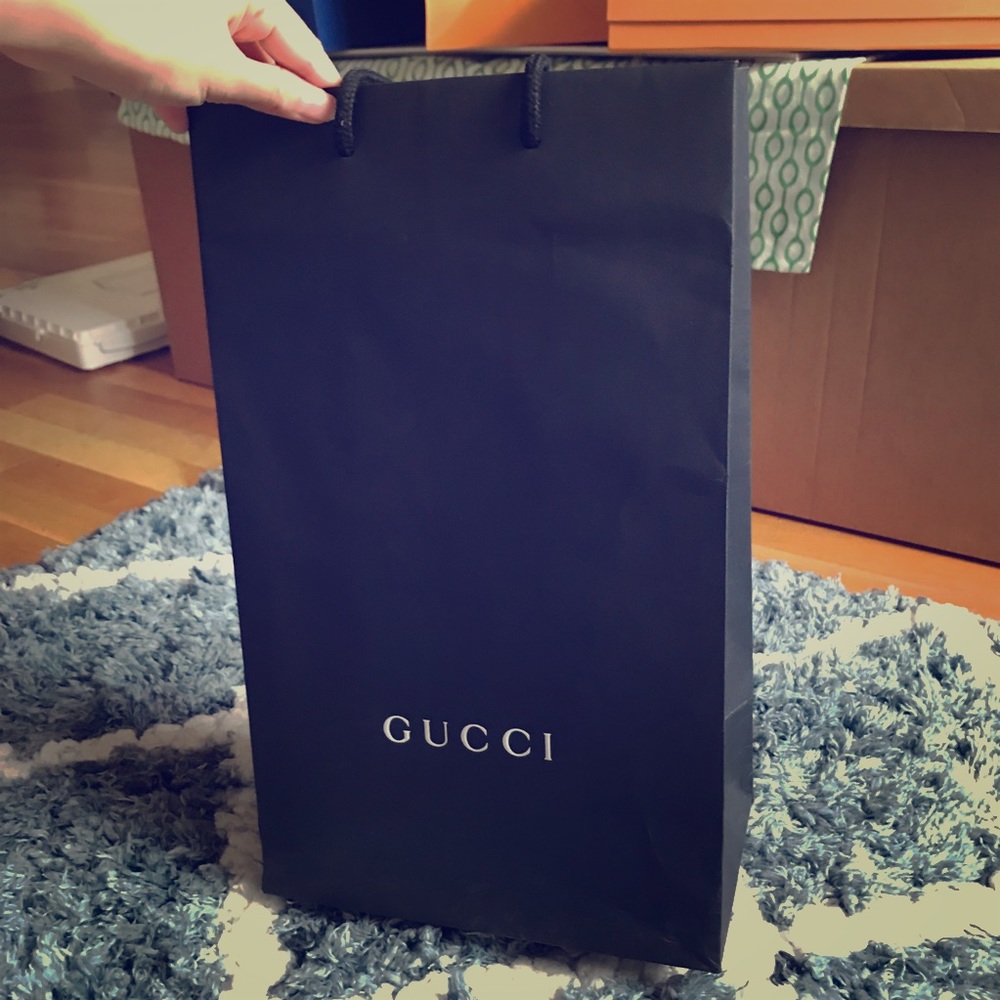 Gucci empty black shop paper bag